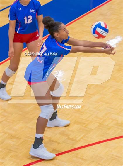 Thumbnail 1 in Hixson vs Red Bank (Choo Choo Classic) photogallery.