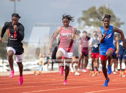 Thumbnail 1 in Dickinson C.L. Hanna Gator Relays photogallery.