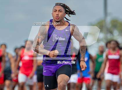 Thumbnail 2 in Dickinson C.L. Hanna Gator Relays photogallery.