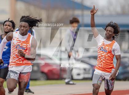 Thumbnail 2 in Dickinson C.L. Hanna Gator Relays photogallery.