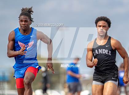 Thumbnail 2 in Dickinson C.L. Hanna Gator Relays photogallery.
