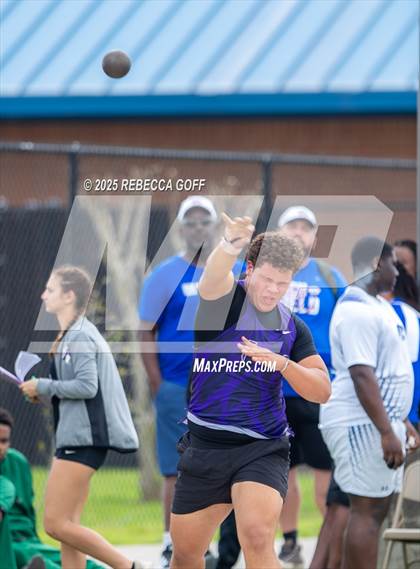 Thumbnail 1 in Dickinson C.L. Hanna Gator Relays photogallery.