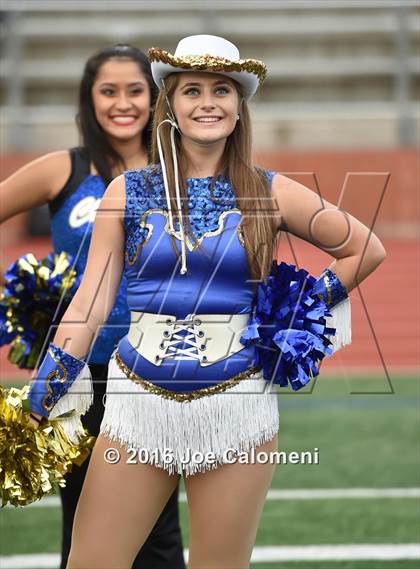 Thumbnail 2 in Clemens @ MacArthur [Douglas] photogallery.