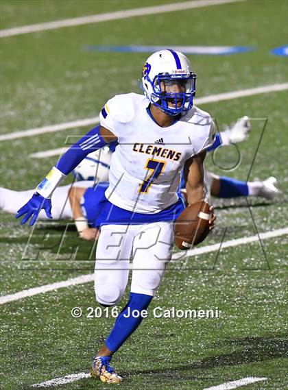 Thumbnail 2 in Clemens @ MacArthur [Douglas] photogallery.