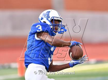 Thumbnail 3 in Clemens @ MacArthur [Douglas] photogallery.