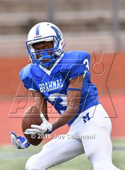 Thumbnail 1 in Clemens @ MacArthur [Douglas] photogallery.