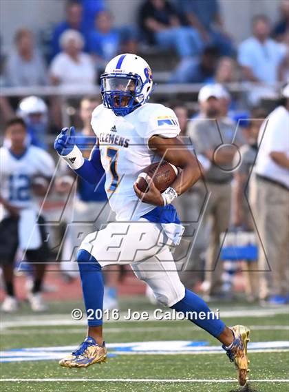 Thumbnail 1 in Clemens @ MacArthur [Douglas] photogallery.