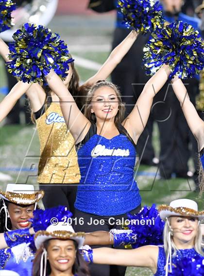 Thumbnail 2 in Clemens @ MacArthur [Douglas] photogallery.