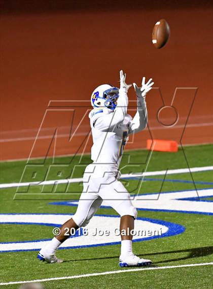 Thumbnail 2 in Clemens @ MacArthur [Douglas] photogallery.