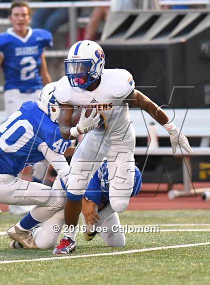 Thumbnail 1 in Clemens @ MacArthur [Douglas] photogallery.