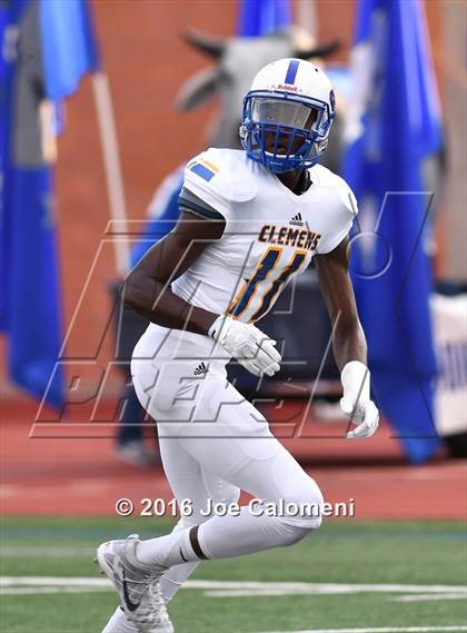 Thumbnail 1 in Clemens @ MacArthur [Douglas] photogallery.