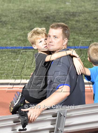 Thumbnail 1 in Clemens @ MacArthur [Douglas] photogallery.