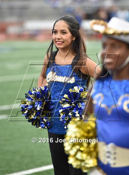 Thumbnail 2 in Clemens @ MacArthur [Douglas] photogallery.