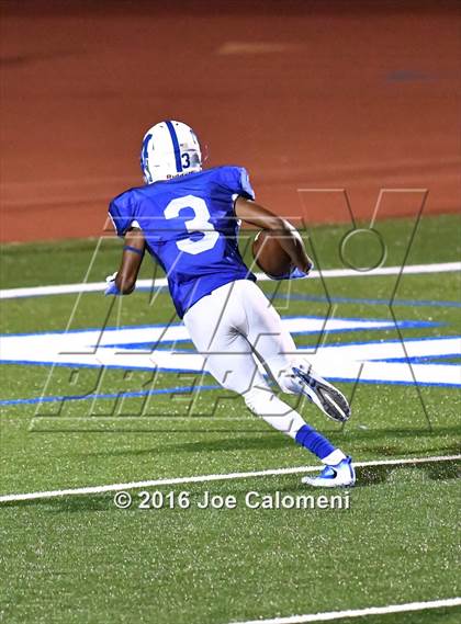 Thumbnail 3 in Clemens @ MacArthur [Douglas] photogallery.