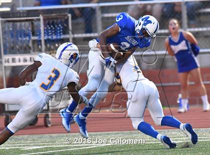 Thumbnail 1 in Clemens @ MacArthur [Douglas] photogallery.