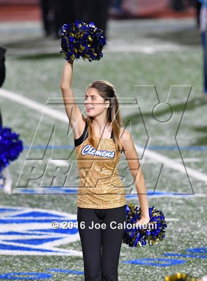 Thumbnail 2 in Clemens @ MacArthur [Douglas] photogallery.