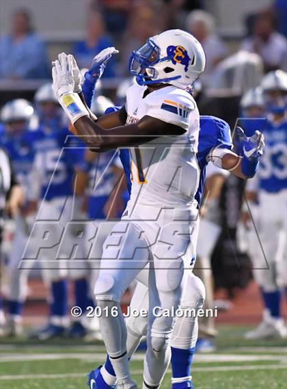Thumbnail 2 in Clemens @ MacArthur [Douglas] photogallery.