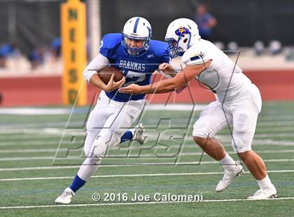 Thumbnail 2 in Clemens @ MacArthur [Douglas] photogallery.