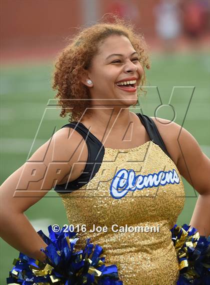 Thumbnail 1 in Clemens @ MacArthur [Douglas] photogallery.