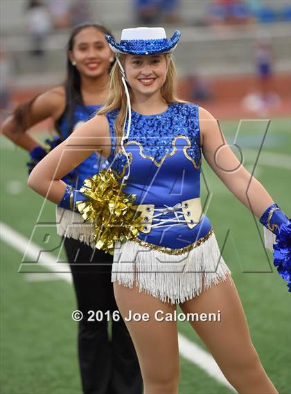 Thumbnail 2 in Clemens @ MacArthur [Douglas] photogallery.