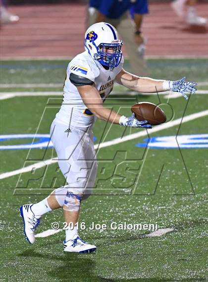 Thumbnail 3 in Clemens @ MacArthur [Douglas] photogallery.