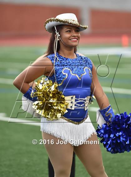 Thumbnail 3 in Clemens @ MacArthur [Douglas] photogallery.