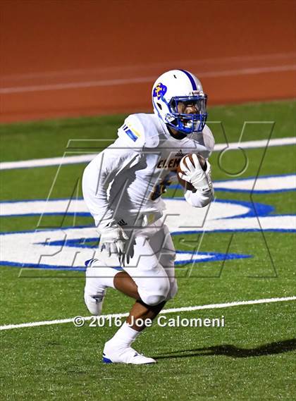 Thumbnail 1 in Clemens @ MacArthur [Douglas] photogallery.
