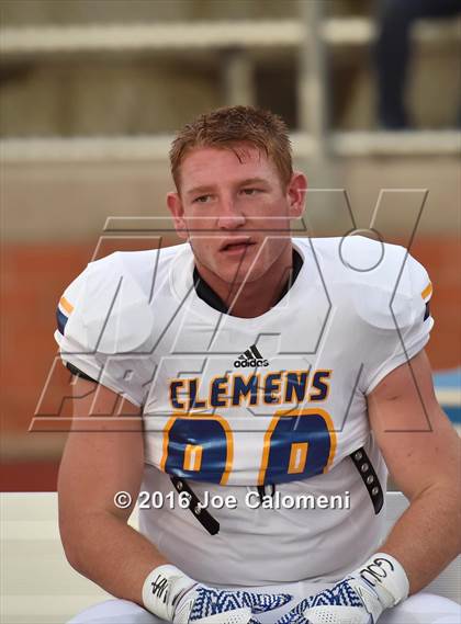 Thumbnail 3 in Clemens @ MacArthur [Douglas] photogallery.