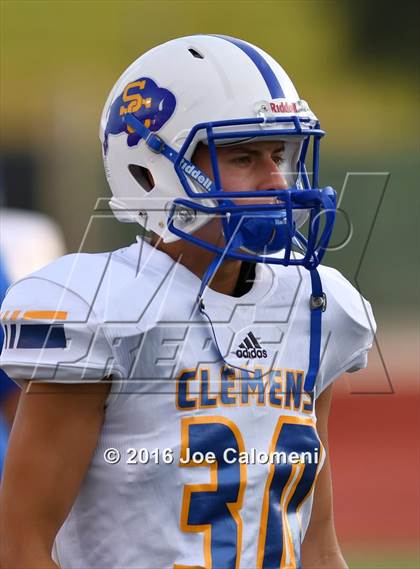 Thumbnail 2 in Clemens @ MacArthur [Douglas] photogallery.