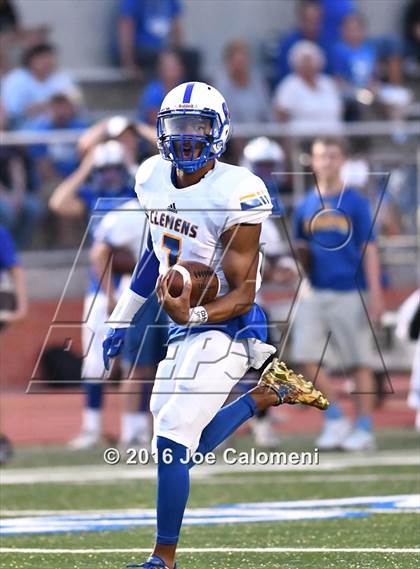 Thumbnail 2 in Clemens @ MacArthur [Douglas] photogallery.