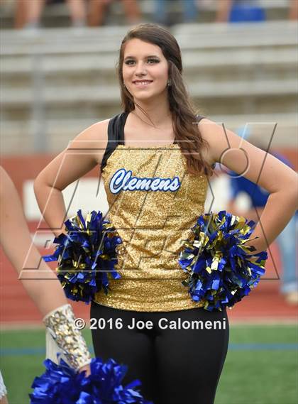 Thumbnail 3 in Clemens @ MacArthur [Douglas] photogallery.