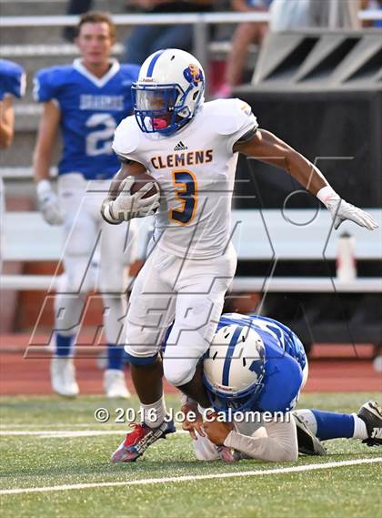 Thumbnail 3 in Clemens @ MacArthur [Douglas] photogallery.