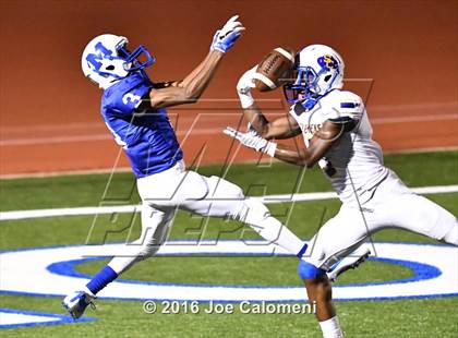Thumbnail 3 in Clemens @ MacArthur [Douglas] photogallery.