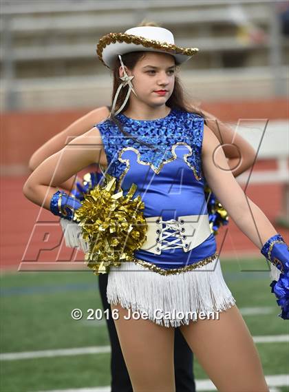 Thumbnail 1 in Clemens @ MacArthur [Douglas] photogallery.