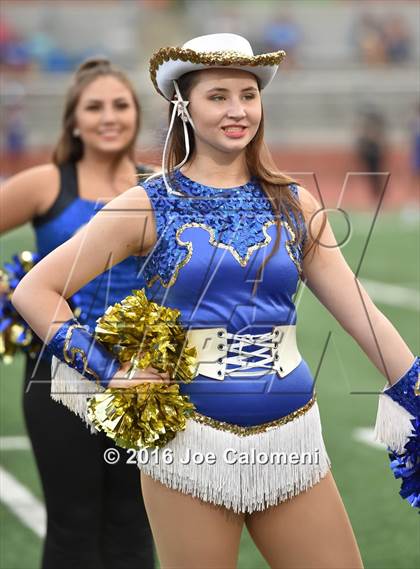 Thumbnail 3 in Clemens @ MacArthur [Douglas] photogallery.