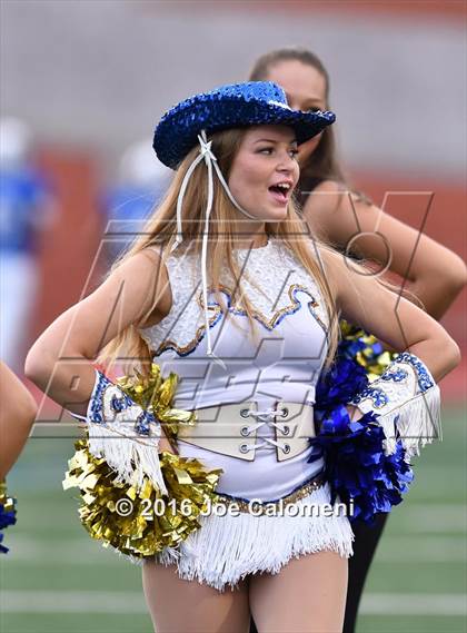 Thumbnail 1 in Clemens @ MacArthur [Douglas] photogallery.