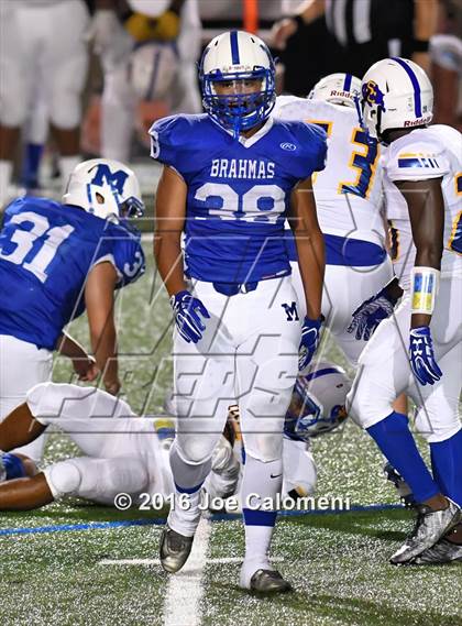 Thumbnail 1 in Clemens @ MacArthur [Douglas] photogallery.
