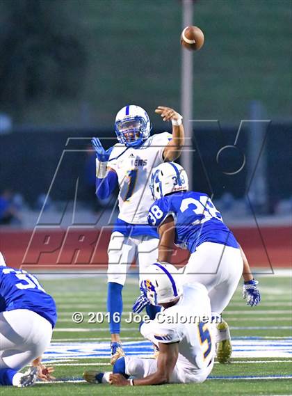 Thumbnail 3 in Clemens @ MacArthur [Douglas] photogallery.
