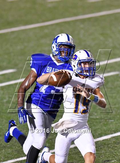 Thumbnail 2 in Clemens @ MacArthur [Douglas] photogallery.