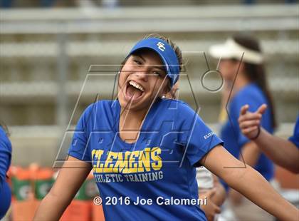 Thumbnail 1 in Clemens @ MacArthur [Douglas] photogallery.