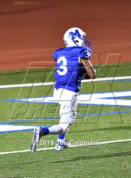 Thumbnail 2 in Clemens @ MacArthur [Douglas] photogallery.