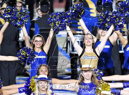 Thumbnail 2 in Clemens @ MacArthur [Douglas] photogallery.