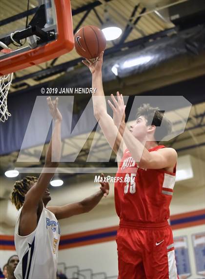 Thumbnail 1 in Mater Dei vs. Putnam City West (Tarkanian Classic) photogallery.