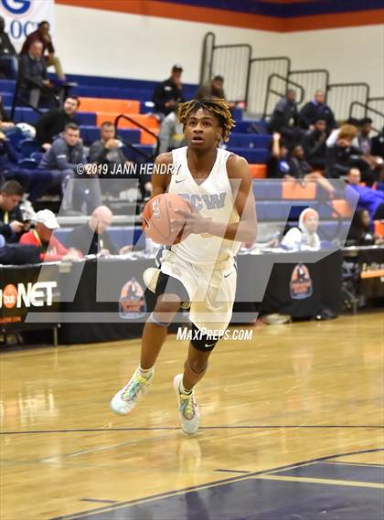 Thumbnail 3 in Mater Dei vs. Putnam City West (Tarkanian Classic) photogallery.
