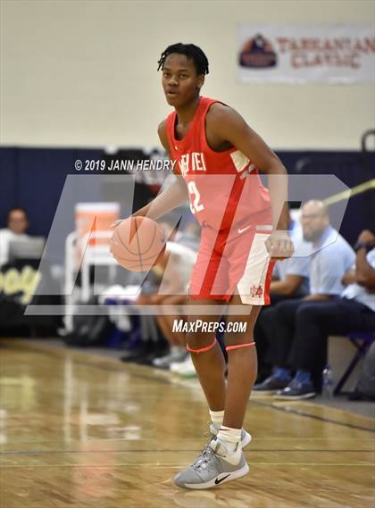Thumbnail 3 in Mater Dei vs. Putnam City West (Tarkanian Classic) photogallery.