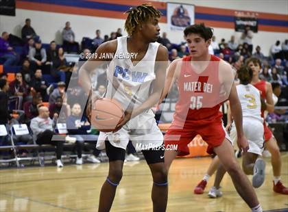 Thumbnail 1 in Mater Dei vs. Putnam City West (Tarkanian Classic) photogallery.