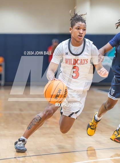 Thumbnail 2 in Hoggard vs. New Hanover photogallery.