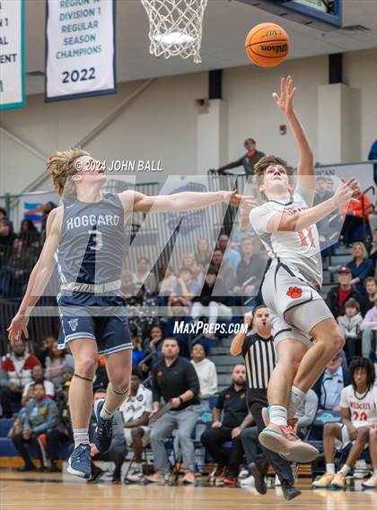 Thumbnail 2 in Hoggard vs. New Hanover photogallery.