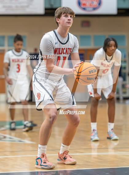 Thumbnail 2 in Hoggard vs. New Hanover photogallery.