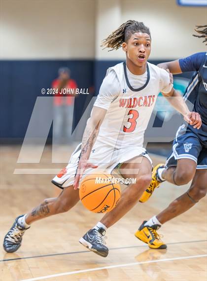 Thumbnail 3 in Hoggard vs. New Hanover photogallery.